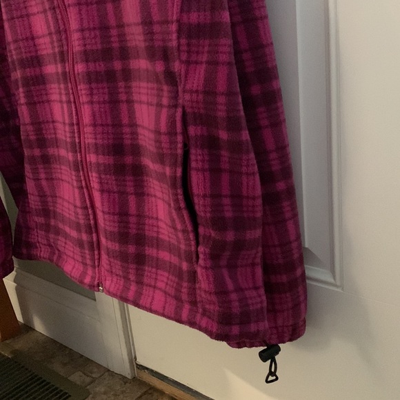 Columbia women jacket. Lightly worn. Soft fleece material. New condition - Picture 4 of 4